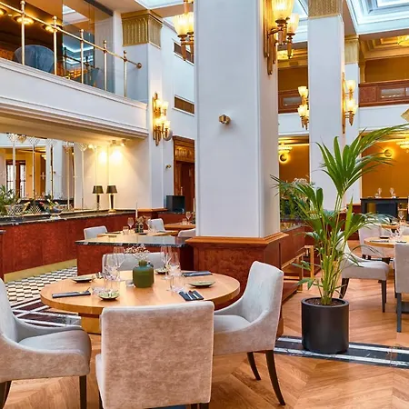 Focus Premium Pod Orlem 호텔 4*