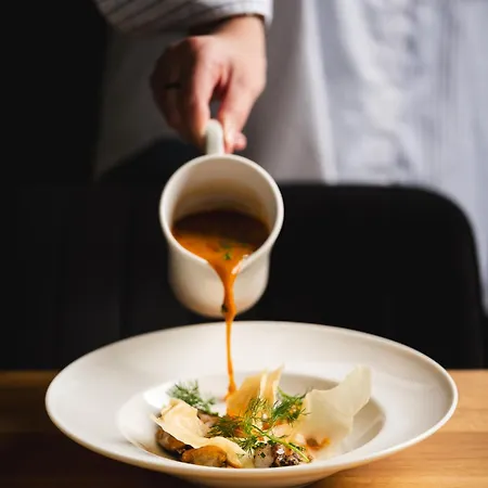 Focus Premium Pod Orlem Отель