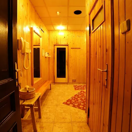 Focus Premium Pod Orlem Отель