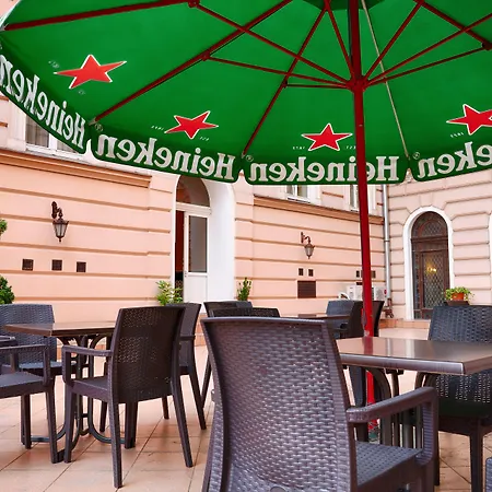 Focus Premium Pod Orlem 호텔 4*