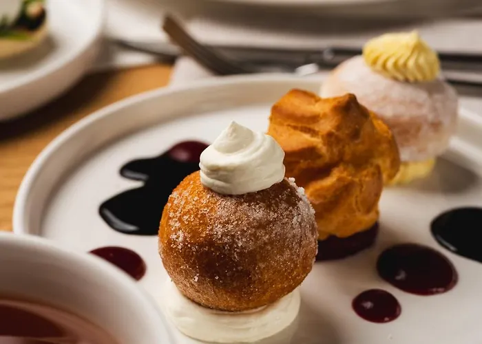 Focus Premium Pod Orlem Готель