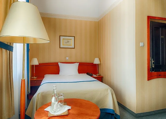 Focus Premium Pod Orlem Готель 4*